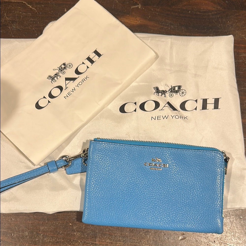 Coach Blue Leather Wristlet wish dust bag